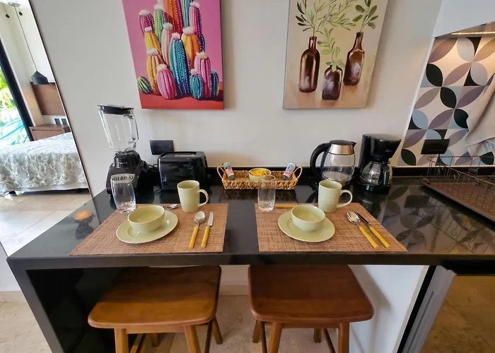 Apartment Mit Pool, King-size Bed, Balkon